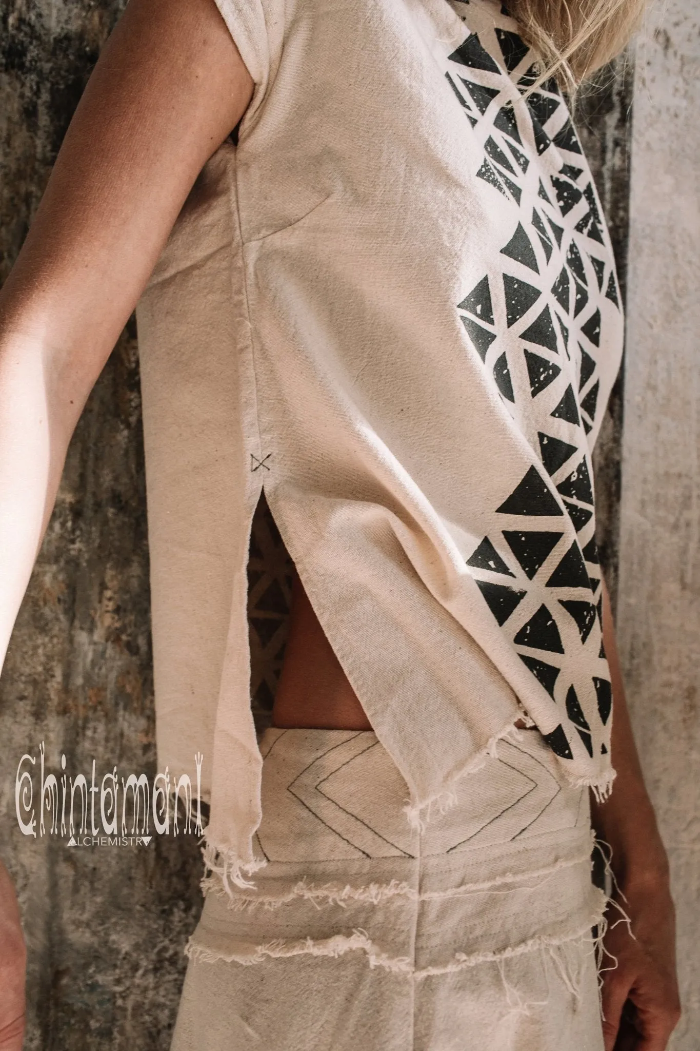 Asymmetric Raw Cotton Skirt with Navajo Pattern Stitches / Atua Tino / Off White