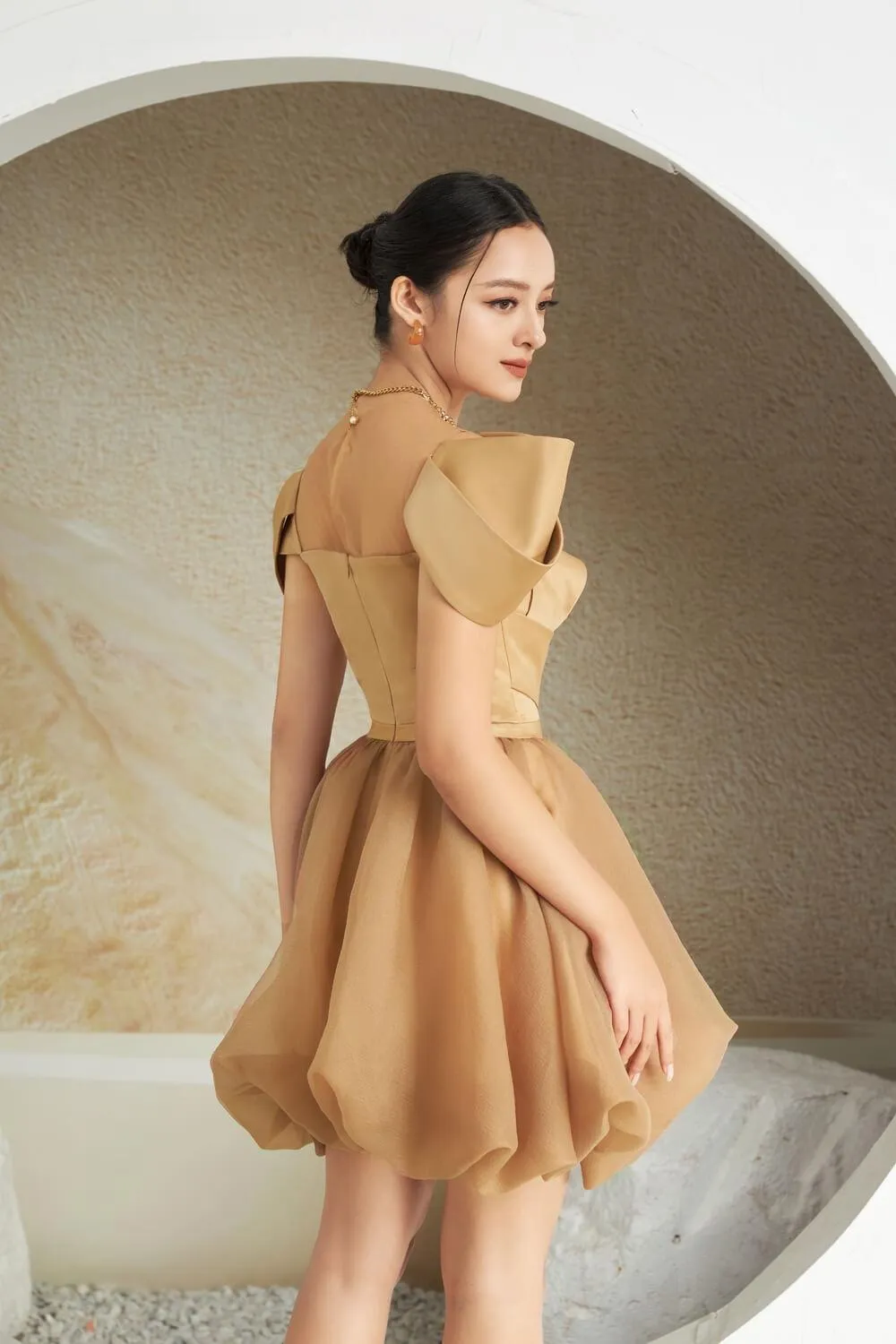 Bethe Fit and Flare Square Neck Organza Knee-length Dress