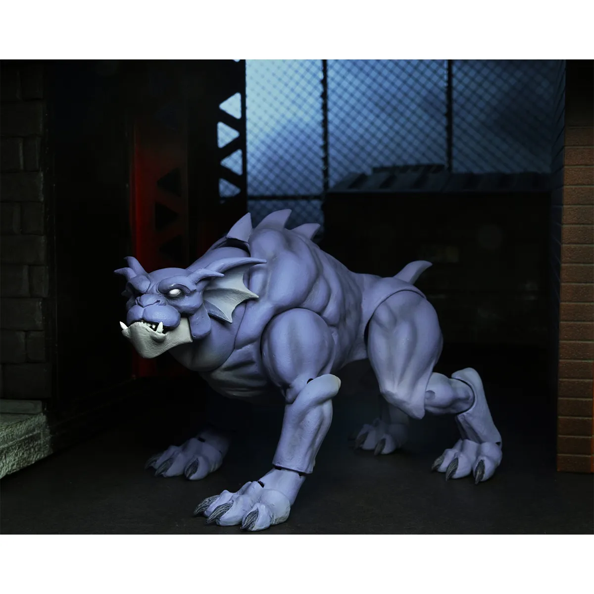 Gargoyles 7-Inch Scale Ultimate Bronx (with Goliath Closed Wings) Action Figure