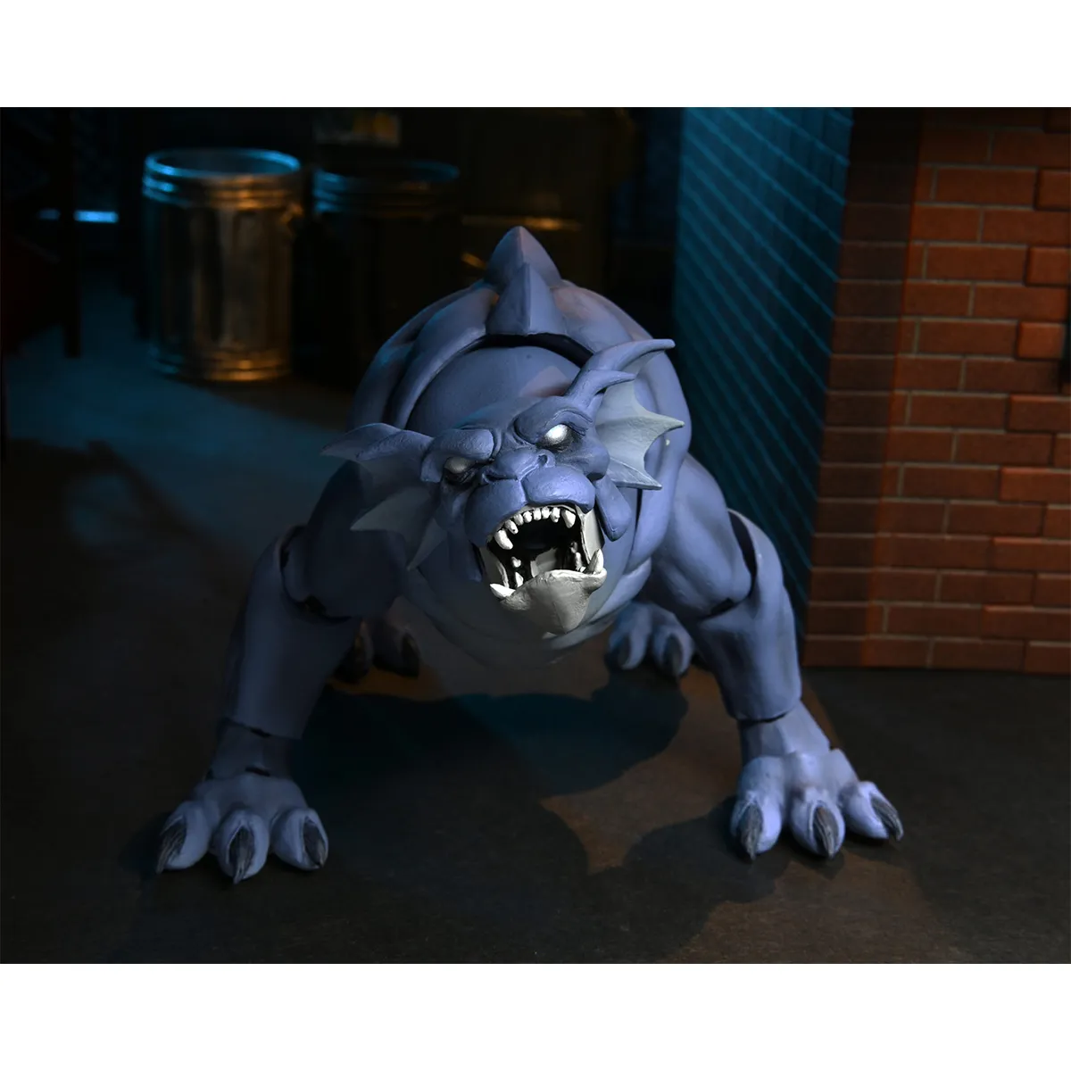 Gargoyles 7-Inch Scale Ultimate Bronx (with Goliath Closed Wings) Action Figure