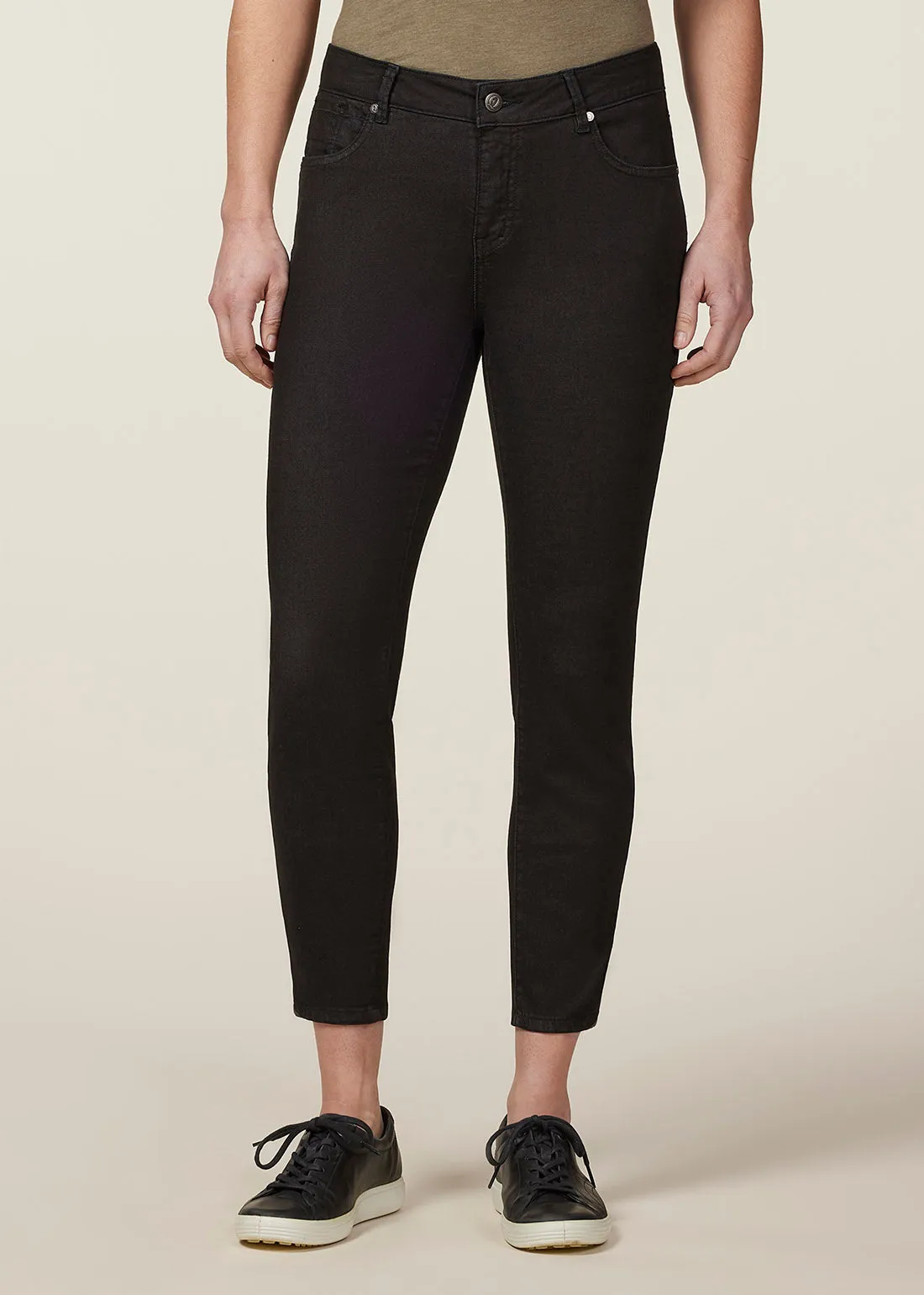 In Motion Cropped Pant