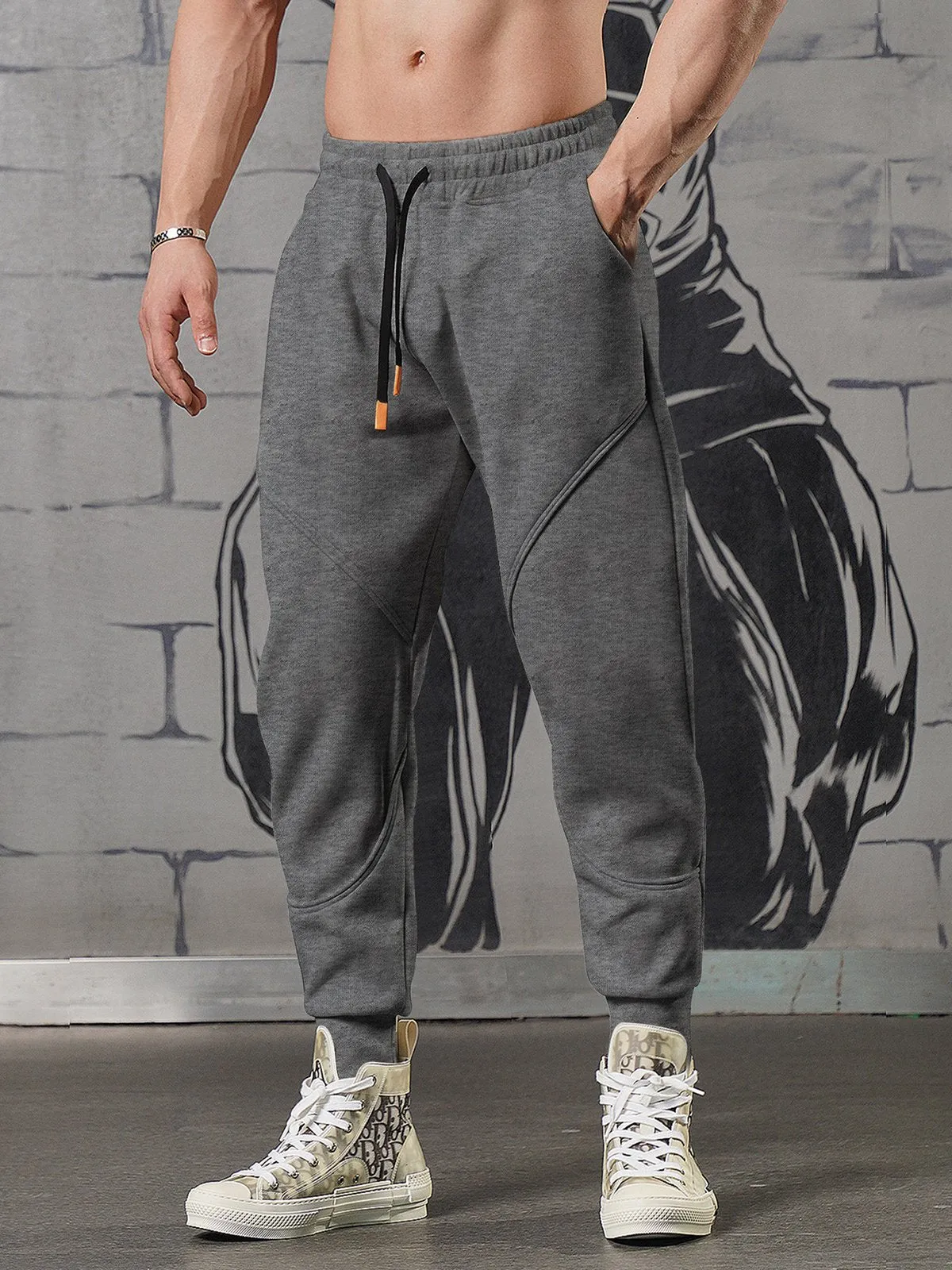 Motion Sweatpant Loose fit Tapered Jogger All Season Essential