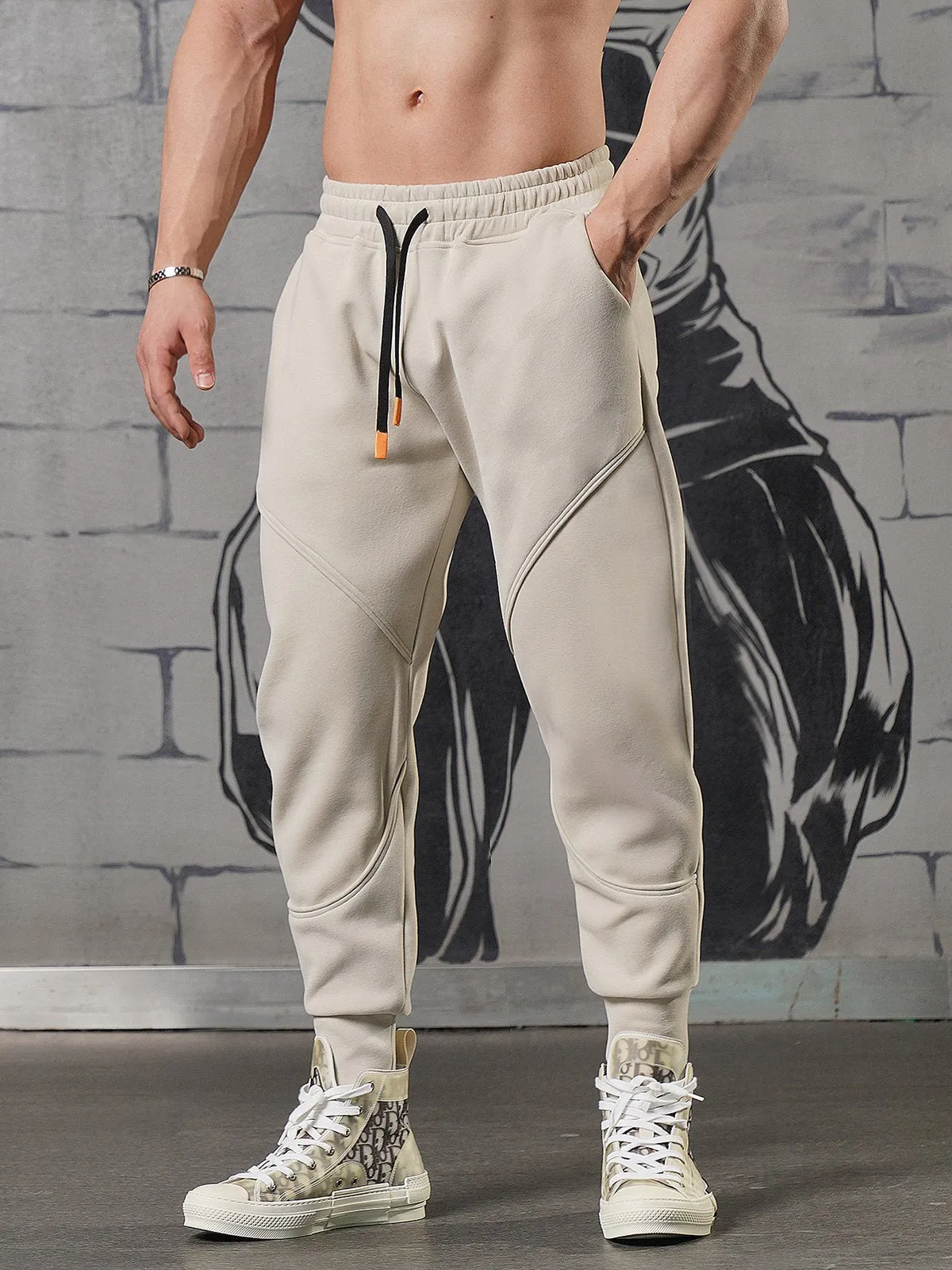 Motion Sweatpant Loose fit Tapered Jogger All Season Essential