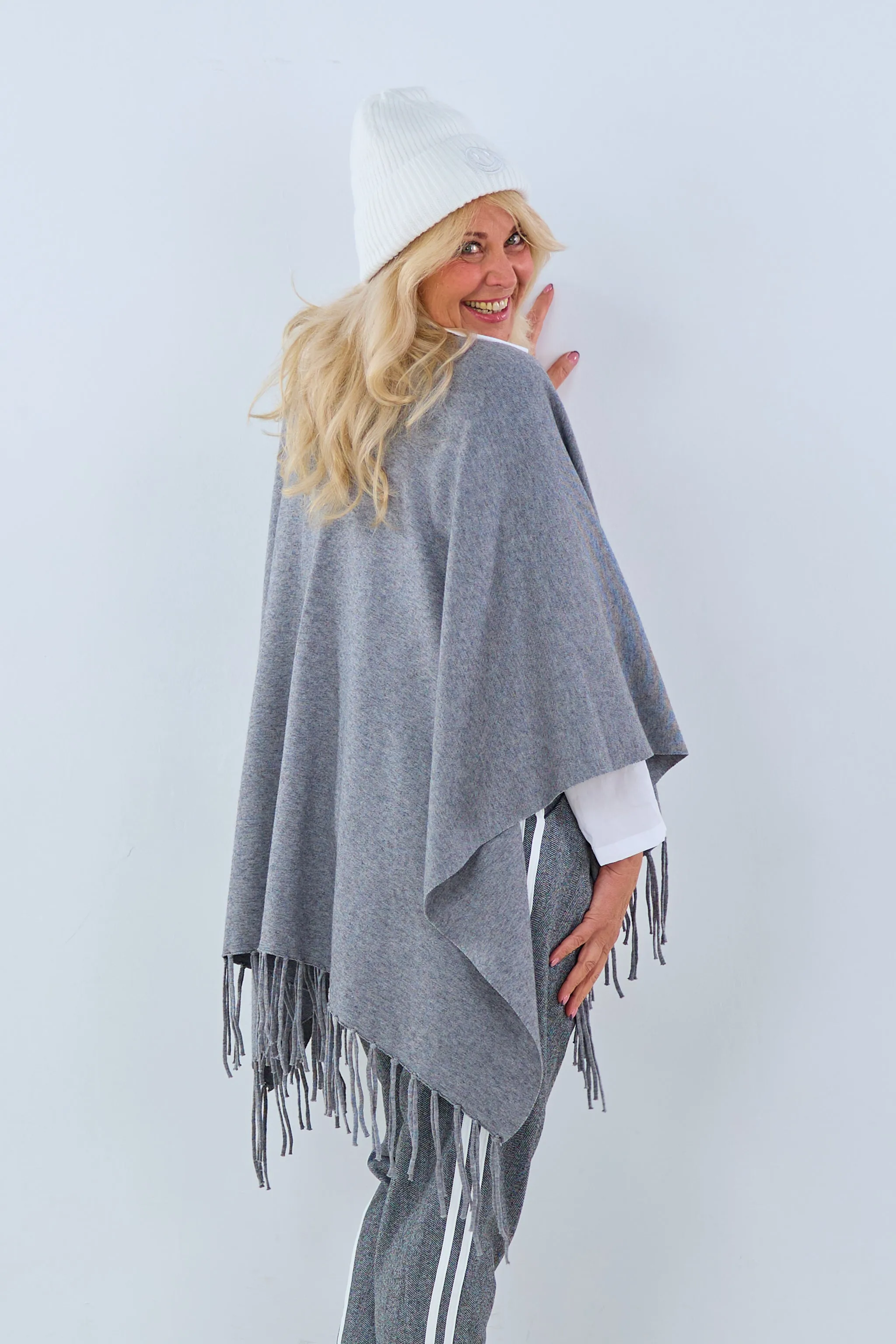 Poncho mit Taschen, grau melange