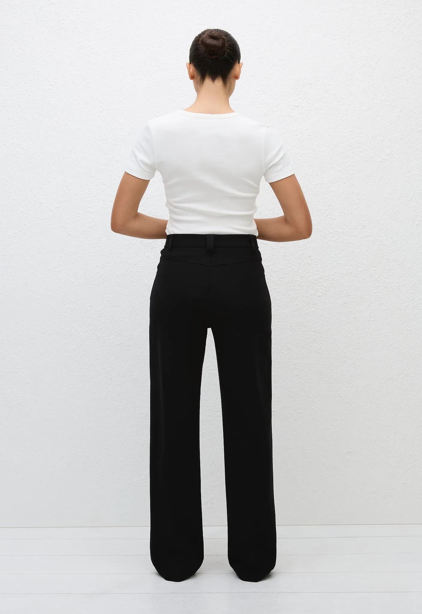 Relaxed Crepe Pant - Black