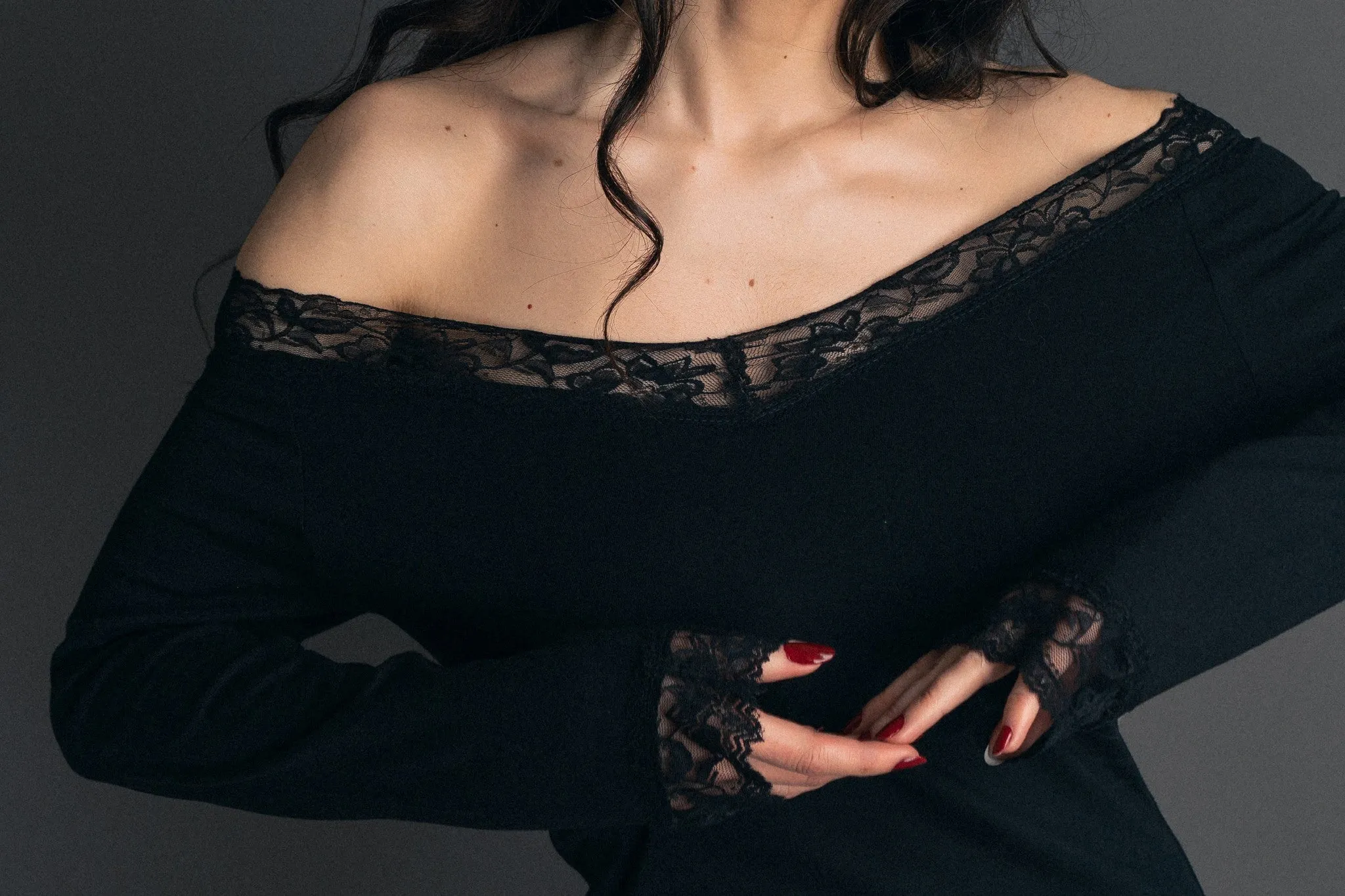 “Sensual“ Blouse V Neck With Lace In Black