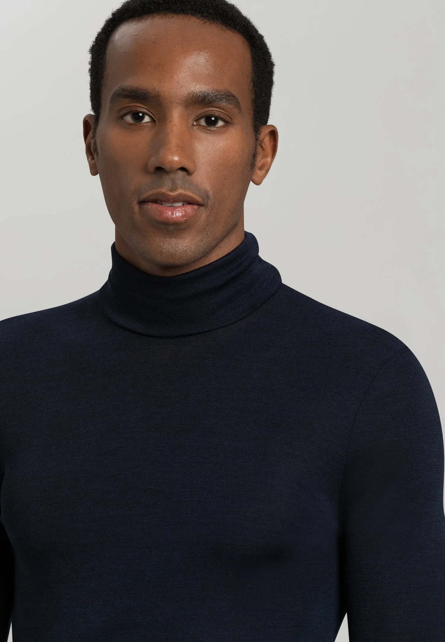 Woolen Silk M Wool and Silk Turtleneck | Deep Navy 73403-1610