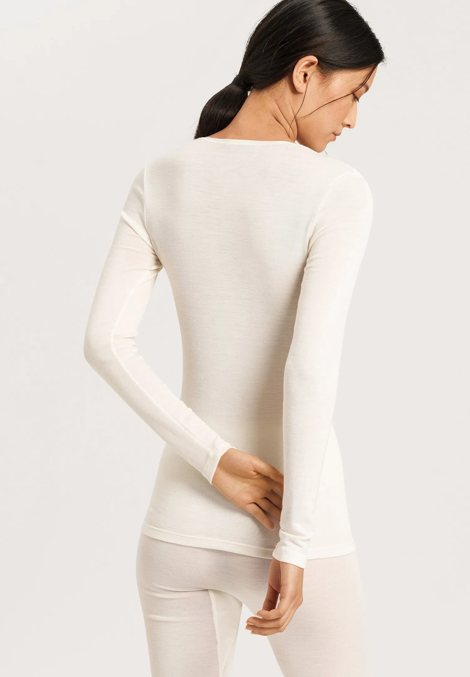 Woolen Silk W Wool And Silk Round Neck Top | Cygne 71409-795