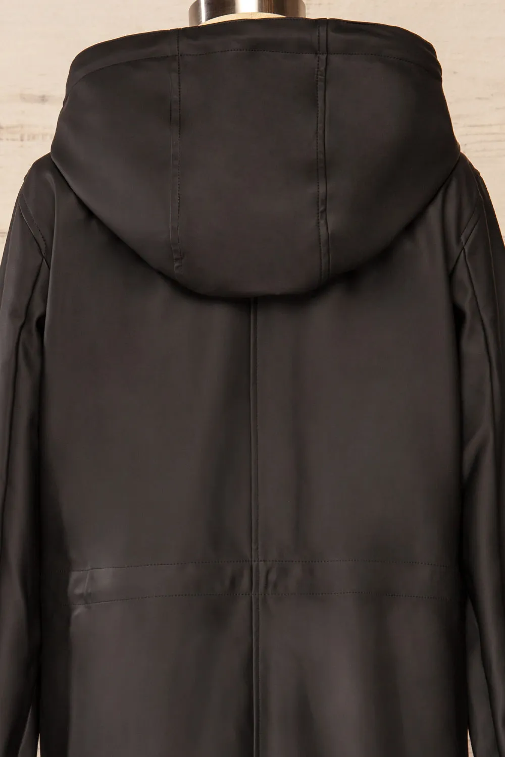 Xito Black | Hooded Raincoat w/ Drawstring